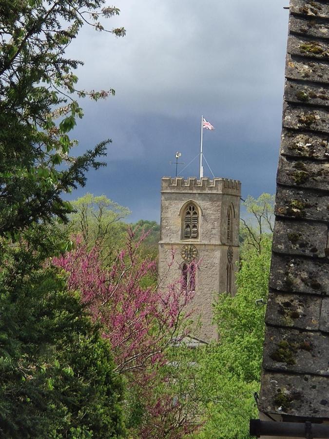 Spacious 1-Bed Apartment With Super King Or Twin In Central Charlbury, Cotswolds Екстериор снимка